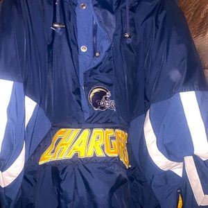Vintage Starter pullover coat. Chargers. Like new.